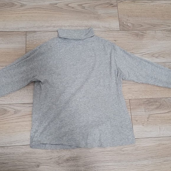 Grey Turtle Neck - Picture 2 of 4